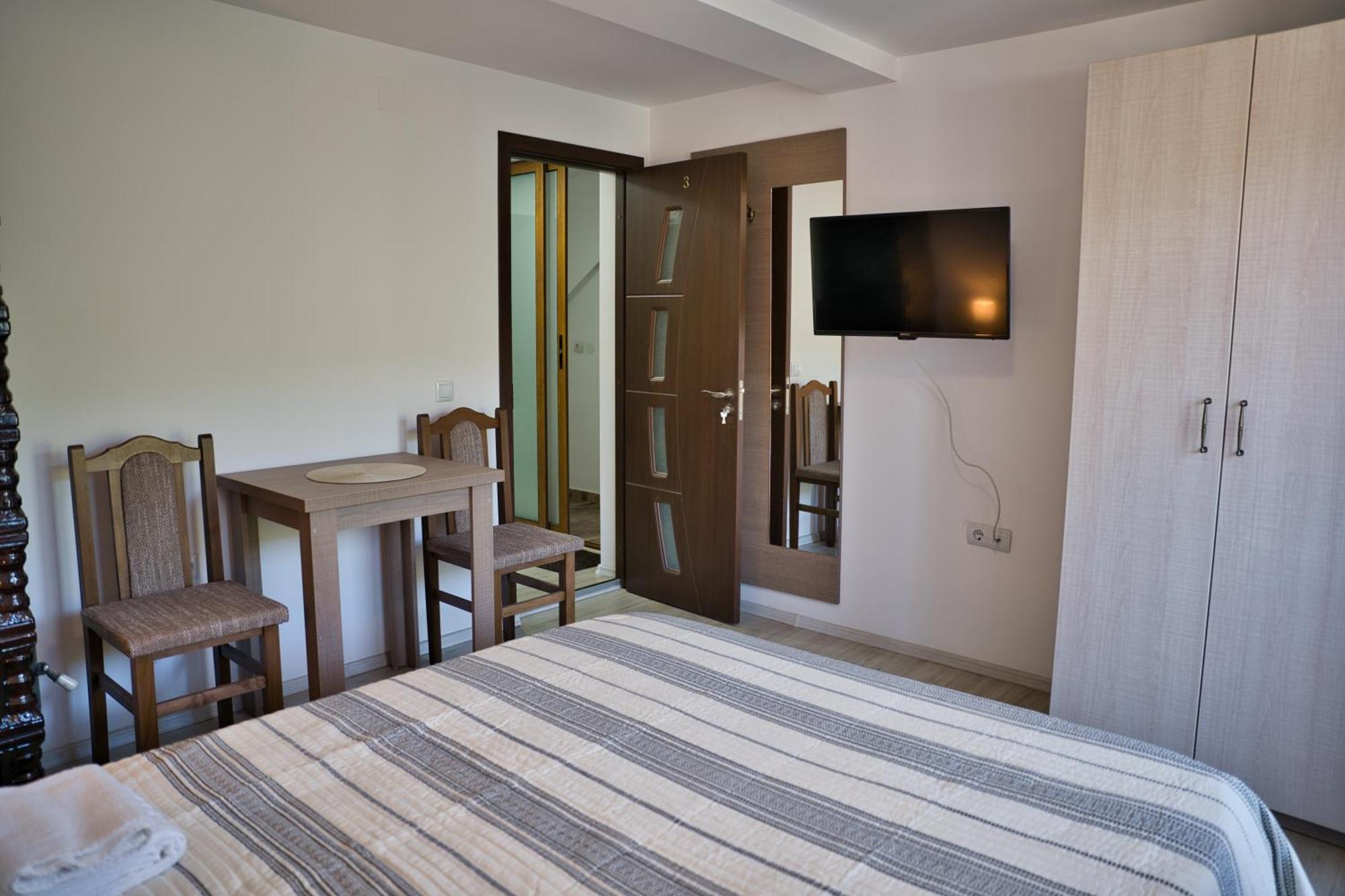 Perla Argesului, Ciubar, Piscina, Lift, Gratar, Cabana, Pensiuni, Hotel Cazare Transfagarasan Curtea De Arges Albestii de Arges Exterior foto